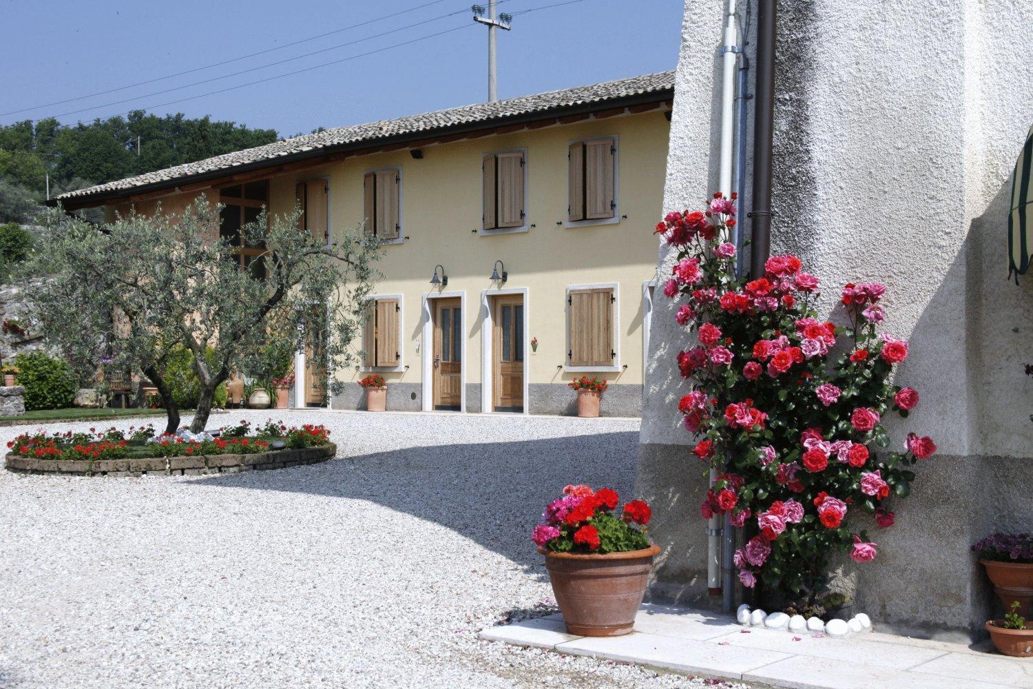Agriturismo Corte Dei Fiori Caprino Veronese Dış mekan fotoğraf