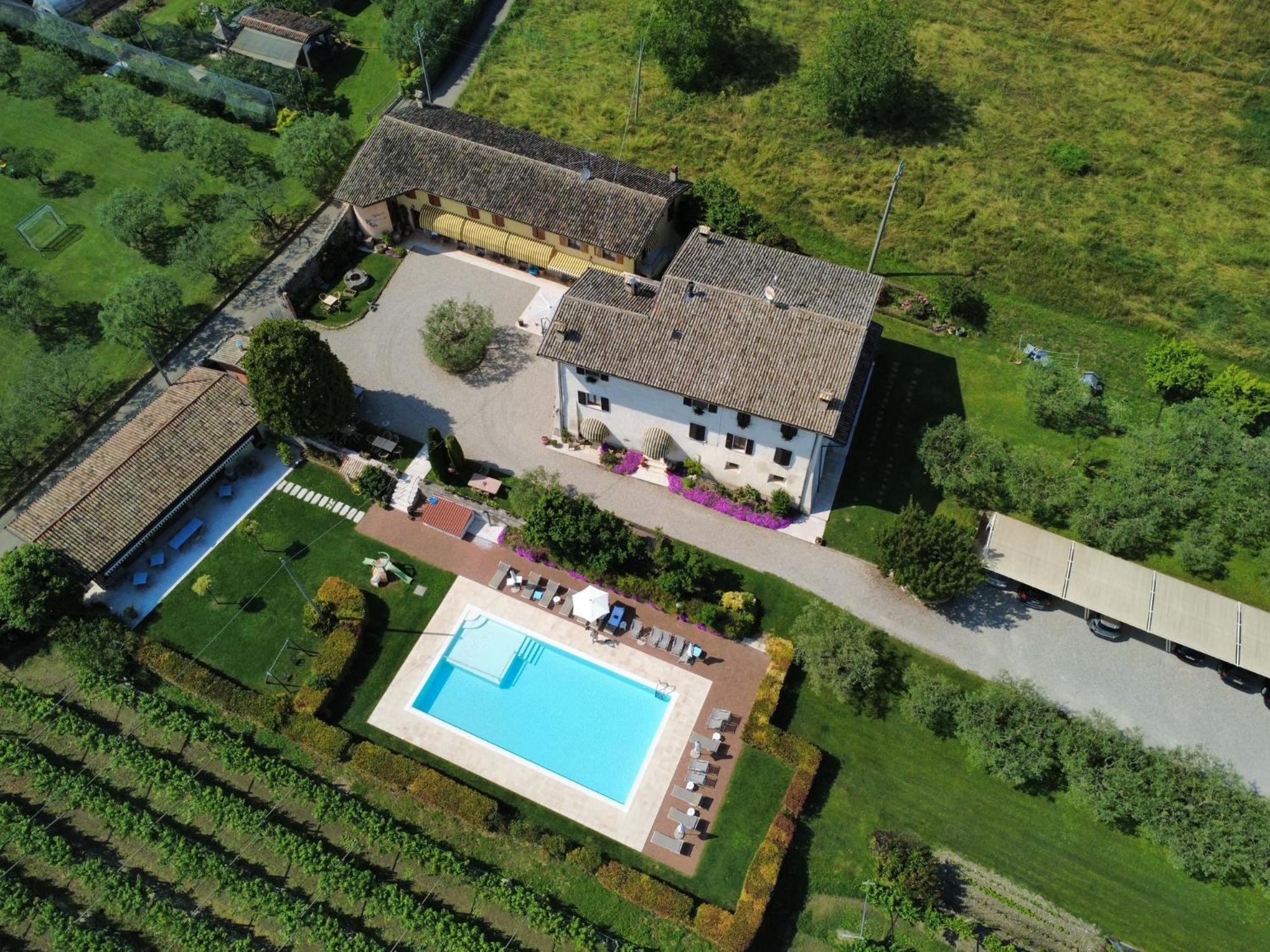 Agriturismo Corte Dei Fiori Caprino Veronese Dış mekan fotoğraf